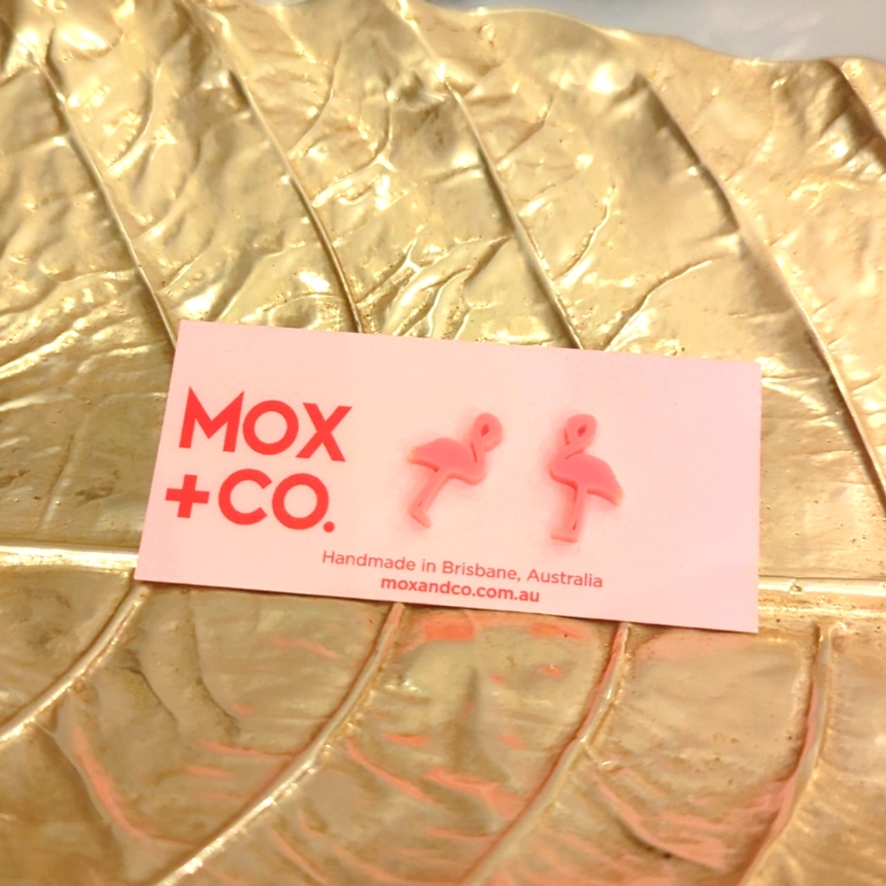 NWT/IP 🦘💕MOX & CO💕🦘 acrylic Studs Sterling Posts/Bks  🦩MED PINK FLAMINGOS🦩